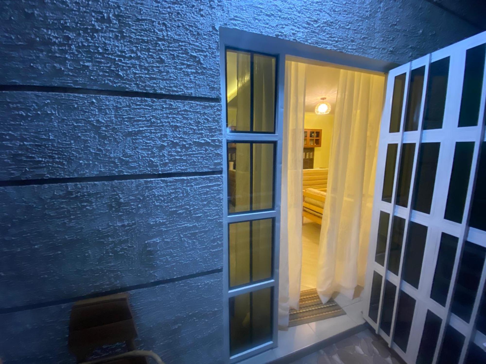 Town Retreat Moshi Apartment ภายนอก รูปภาพ